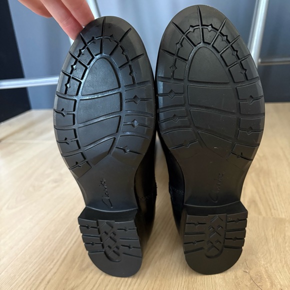 Clarks Black Leather Knee-High Boots - Picture 5 of 9